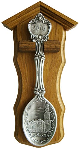 Artina Jahreslöffel oval 2016 aus Zinn - St. Michaeliskirche - mit Holzbrett von Artina