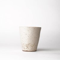 Hiroyuki Sakurai Yunomi Tee Tasse von ArtonthetableSeattle