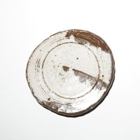 Junri Hamada Kleiner Runder Teller Kohiki von ArtonthetableSeattle