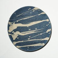 Nobuko Konno Runder Speiseteller von ArtonthetableSeattle