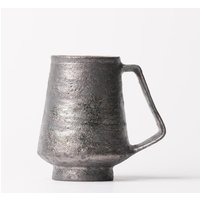 Yusuke Wakasa Kaffee Tasse Groß von ArtonthetableSeattle
