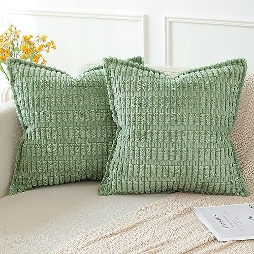 Artscope 2er Set Kordsamt Kissenbezüge Moderne Kissenhüllen Dekorative Sofakissen Umwickelte Kante Dekokissen Weicher Zierkissenbezug für Wohnzimmer Sofa Schlafzimmer Boho Dekor Grün, 50x50cm von Artscope