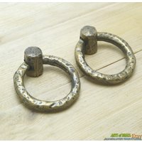 Lot Von 2 Stück Vintage Ring in Geschmiedetem Massivem Messing Schranktür Runde Knob Schublade Zieht P039 von ArtsofBrass