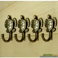 Lot Von 4 Stück Aus Massivem Messing Antik Vintage Turtle Hut Mantel Wandhalterung Hook von ArtsofBrass