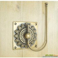 Vintage Retro Sun Blume Hand Handtuchhalter Handtuch Kleiderbügel Aus Massivem Messing Badezimmer Haken Griff Ae038 von ArtsofBrass