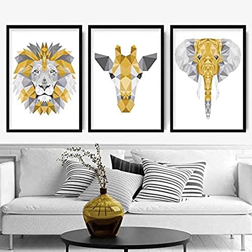 Artze Wall Art Geometrische Dschungelköpfe Giraffe Löwe Elefant Kunstdrucke 3-teiliges Set 30cm Breite x 40cm Höhe Gelb/Grau von Artze Wall Art