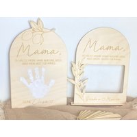 Holzschild Muttertag Personalisiert , Hallo Welt Großeltern Geschenk Namenschild Papa Mama von Ascenzione