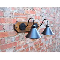 Industrielle Lichter Vintage Englisch Style Wandleuchte Wand Beleuchtung 2 Metal Shade Lights Wandlampe von AshminWood