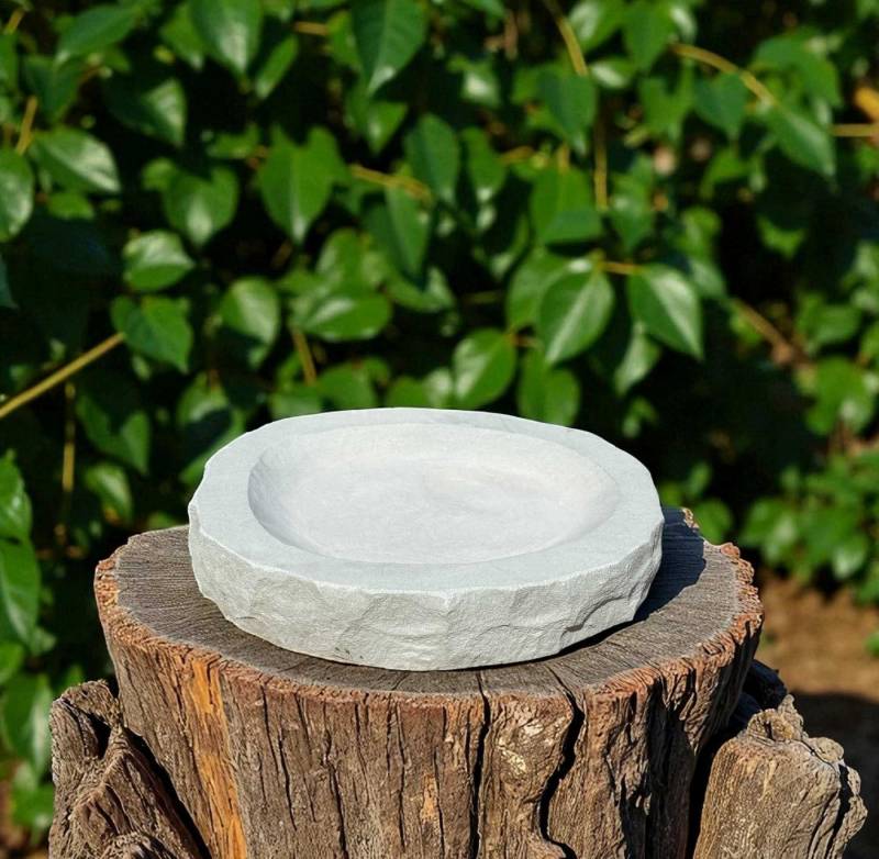 Asien LifeStyle Gartenfigur Naturstein Insekten Tränke – Bienen-Bar für den Garten von Asien LifeStyle