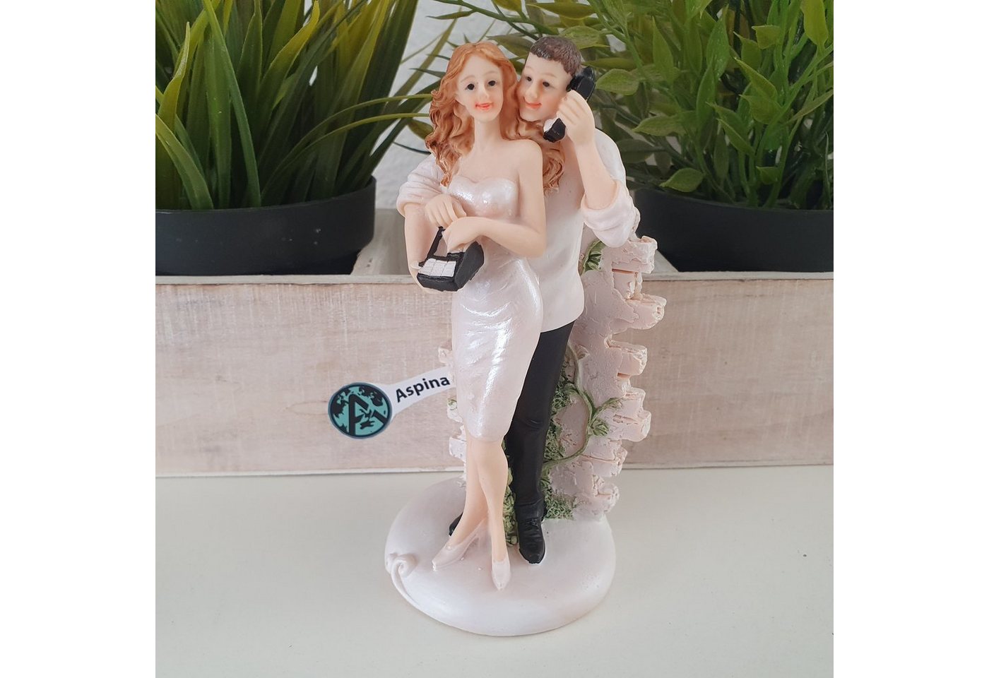 Aspinaworld Dekofigur Deko Hochzeitspaar am telefonieren 14 cm von Aspinaworld