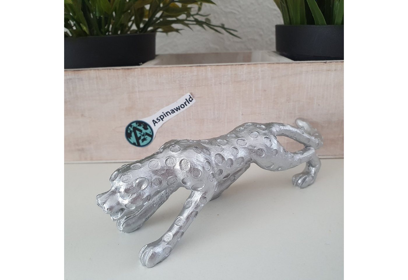 Aspinaworld Dekofigur Leoparden Figur im Silberton 15 cm lang von Aspinaworld