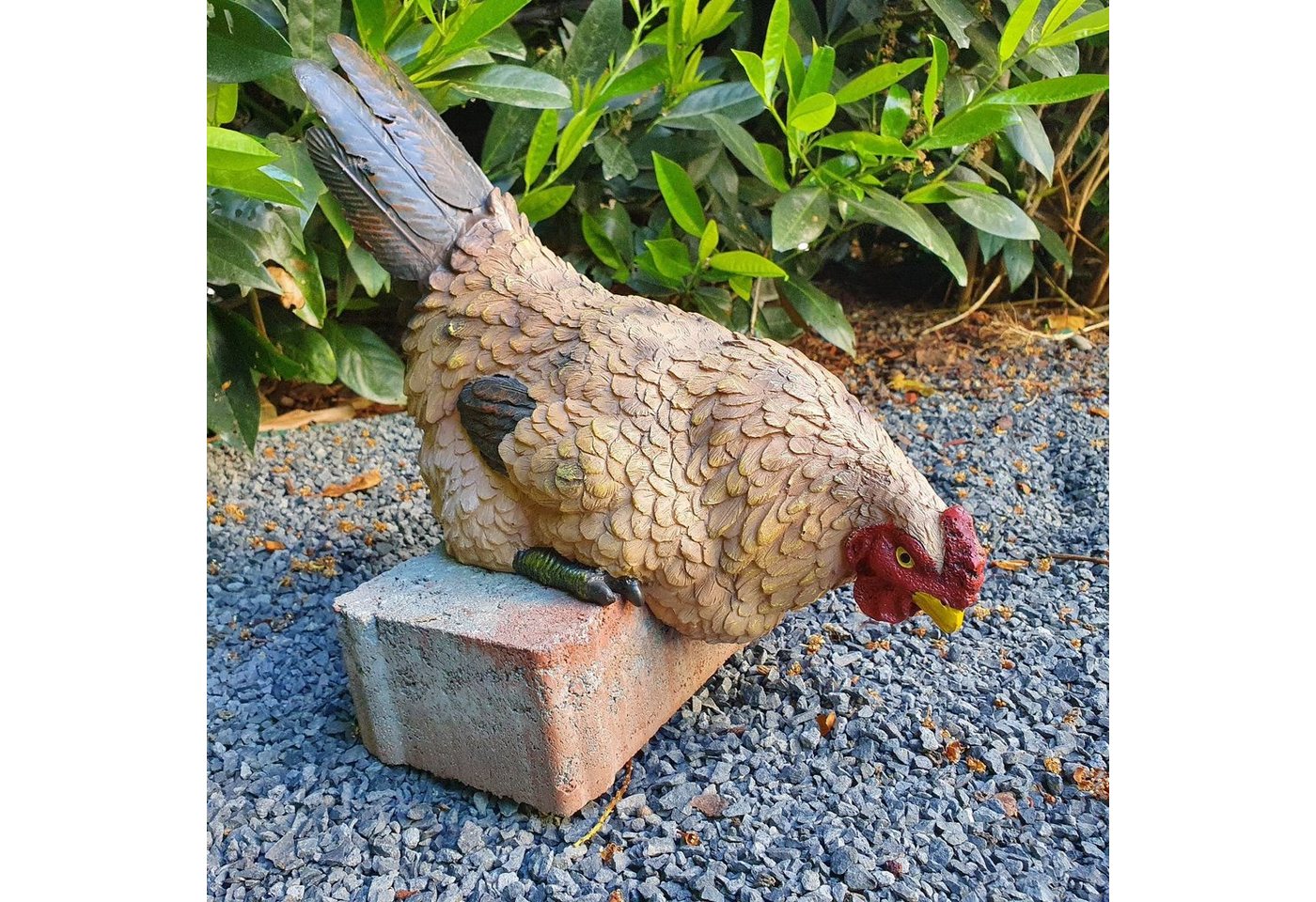 Aspinaworld Gartenfigur Gartenfigur braune Kantensitzer Huhn Figur 18 cm von Aspinaworld