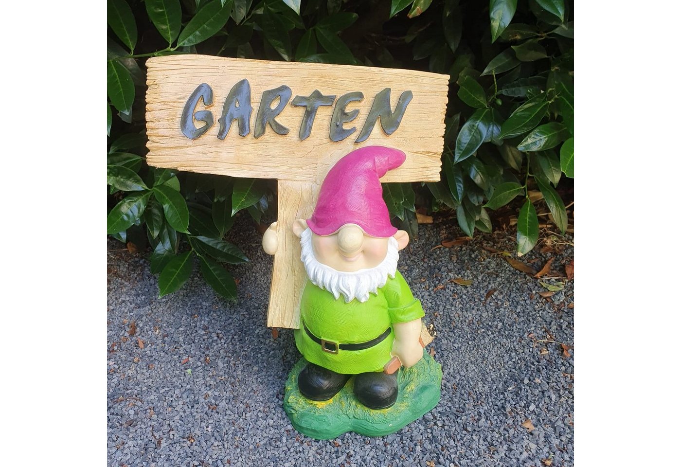 Aspinaworld Gartenfigur Gartenzwerg mit Schild 42 cm wetterfest von Aspinaworld