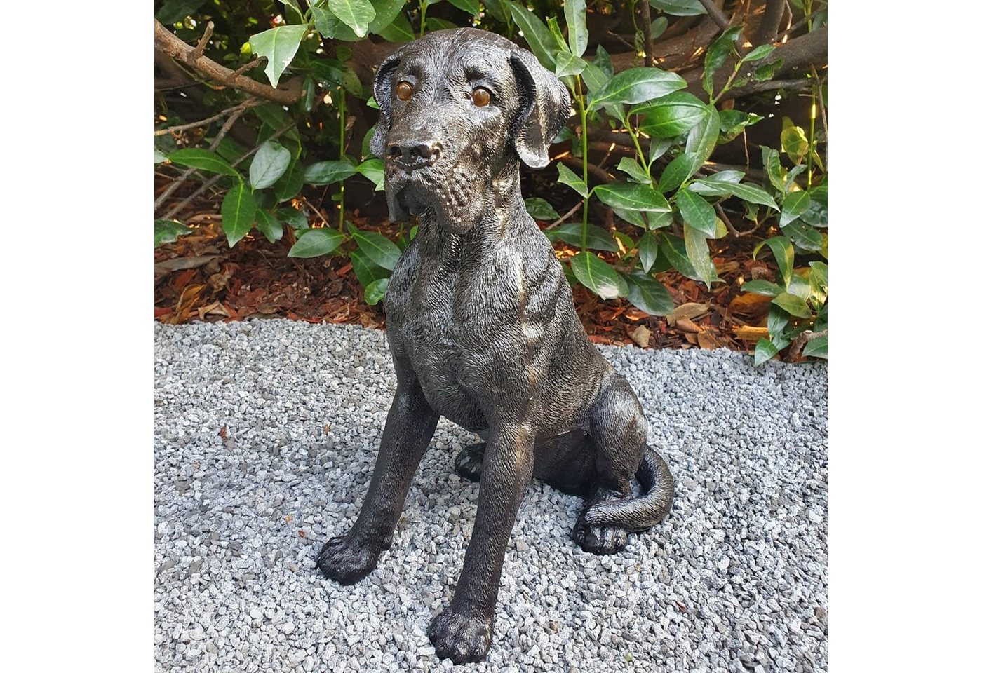 Aspinaworld Gartenfigur Sitzende Dogge Figur in schwarz 36 cm Aspinaworld Gartenfigur Sitzende Dogge Figur in schwarz 36 cm von Aspinaworld