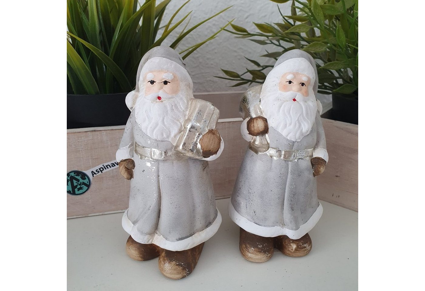 Aspinaworld Weihnachtsfigur Weihnachtsmann Figur im 2 er Set von Aspinaworld