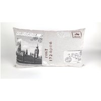 Kissenbezug "Brief" Mit Originellem Design Und Aufwendigen Details Kissenbezug "Brief" Mit Originellem Design Und Aufwendigen Details von AstraSchneiderei