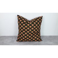 Kissenbezug "Tulpen", Dekostoff, Fester Baumwollstoff, Braun-Orange, Retro-Blumenmuster, Div. Größen Kissenbezug "Tulpen", Dekostoff, Fester Baumwollstoff, Braun-Orange, Retro-Blumenmuster, Div. Größen von AstraSchneiderei