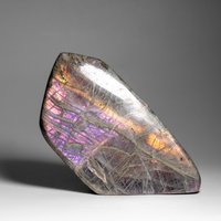 Polierter Labradorit Freeform Aus Madagaskar | 25 Kg von AstroGalleryOfGems