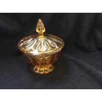 Konfektschale Mit Deckel Fairfield Amberby Anker Hocking von AtDejaVuCollectibles