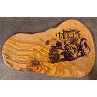 Olivenholz Frühstücksbrett Schneidebrett Gravur Traktor Geschenk Personalisiert Für Mann Frau Holzfäller, Bauer, Bauernhof Geburtstag von AtelierAnnaHandmade