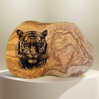 Tiger Geschenk Personalisiert Text , Name Olivenholz Frühstücksbrett Holzbrett Mit Gravur Holz Geburtstagsgeschenk Tiger Geschenk Personalisiert Text , Name Olivenholz Frühstücksbrett Holzbrett Mit Gravur Holz Geburtstagsgeschenk von AtelierAnnaHandmade