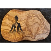Yoga, Yoga Lehrerin Geschenk Personalisiert Olivenholz Frühstücksbrett Schneidebrett Holz Geburtstag Geburtstagsgeschenk Olivenholzbrett Yoga, Yoga Lehrerin Geschenk Personalisiert Olivenholz Frühstücksbrett Schneidebrett Holz Geburtstag Geburtstagsgeschenk Olivenholzbrett von AtelierAnnaHandmade