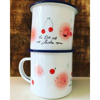 Becher Emaille Kirschen von AtelierBlechbuechse