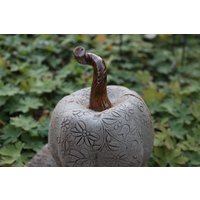 Kürbis Für Die Gartendekoration, Halloween, Herbst, Erntedank Kürbis Für Die Gartendekoration, Halloween, Herbst, Erntedank von AtelierKeramixx