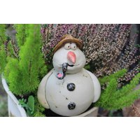Schneemann Namens Karl, Winterdekoration, Gartendekoration, Gartenkeramik Schneemann Namens Karl, Winterdekoration, Gartendekoration, Gartenkeramik von AtelierKeramixx
