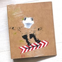 Aktenordner Dina4 "Skating Frog" von AtelierNeuhaus