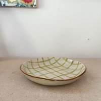 Handgemachte Keramik Pasta Schüssel Kariertes Vichy Design Servierteller von AtelierNumero18