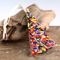 Sprinkles Verschmolzen Glas Baum Ornament von AtlantisDesigns