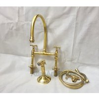 Unlackierter Messing-Übergangshahn, Messing-Küchenhandsprüher-Hahn, Messing-Wasserhahn Mit Geraden Beinen, Sprayer-Küchen-Handwasserhahn von AtlasArtsDecor