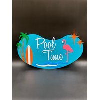 "Mitte Des Jahrhunderts Moderne "Badezeit" Schild | Palm Springs Wandkunst Kidneybohne Pool Retro Dekor Mcm Terrasse Atomic Avocado Designs® von AtomicAvocadoDesigns