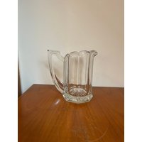 Art. 690 - Kristallglas Kännchen Eleganter Gewellter Rand Mit Henkel Für Stilvolles Servieren Art. 690 - Kristallglas Kännchen Eleganter Gewellter Rand Mit Henkel Für Stilvolles Servieren von AuntieMagpiesVintage