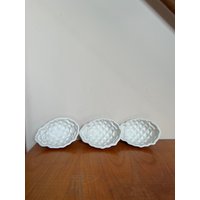 Art. 855 - Set Aus 3 Backformen in Tannenzapfenform, Weiß Art. 855 - Set Aus 3 Backformen in Tannenzapfenform, Weiß von AuntieMagpiesVintage