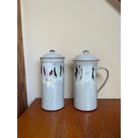 Art. 873 - Handgetöpferte Keramik-Behälter Im Krugstil, Grau-Weiß Und Rosa-Weiß-Braun, Mit Deckel von AuntieMagpiesVintage