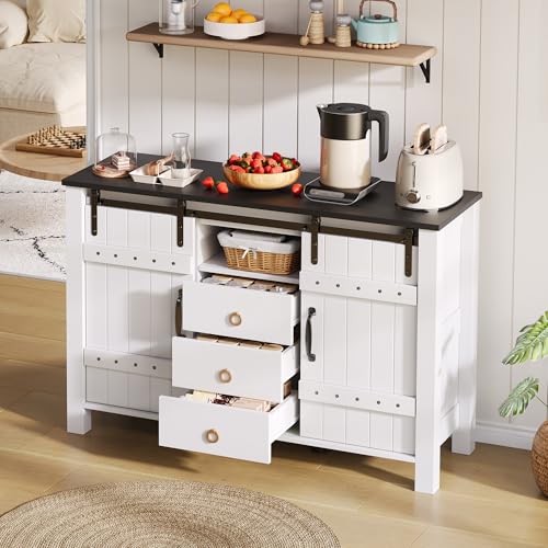 Aunvla Buffetschrank mit Stauraum, 120 cm breiter Seitenschrank mit Schiebetüren und 3 Schubladen, rustikaler Holz-Kaffeebar-Buffettisch, geeignet für Küche, Esszimmer und Wohnzimmer, weiß Aunvla Buffetschrank mit Stauraum, 120 cm breiter Seitenschrank mit Schiebetüren und 3 Schubladen, rustikaler Holz-Kaffeebar-Buffettisch, geeignet für Küche, Esszimmer und Wohnzimmer, weiß von Aunvla