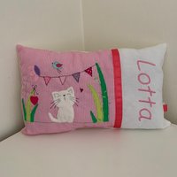 Personalisiertes Kissen Katze Wimpel Mädchen 40 X25 cm Rosa Namenskissengeschenk Zur Geburtgeschenk Taufe Personalisiertes Kissen Katze Wimpel Mädchen 40 X25 cm Rosa Namenskissengeschenk Zur Geburtgeschenk Taufe von AureaArtisShop