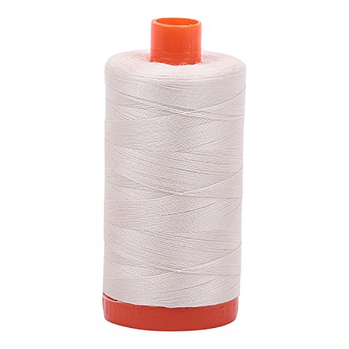 AURIFIL USA Aurifil 50 Wt Baumwolle, 1,4 m, Silber, 1400 m, Silberweiß AURIFIL USA Aurifil 50 Wt Baumwolle, 1,4 m, Silber, 1400 m, Silberweiß von Aurifil