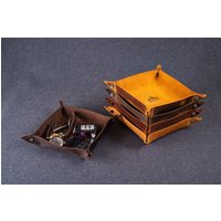 Würfeltablett, Personalisiertes Ledertablett, Geschenke Für Ihn Ideen Dekorative Tabletts, Individuelles Rolltablett Geschenk Männer Würfeltablett, Personalisiertes Ledertablett, Geschenke Für Ihn Ideen Dekorative Tabletts, Individuelles Rolltablett Geschenk Männer von AuthorL