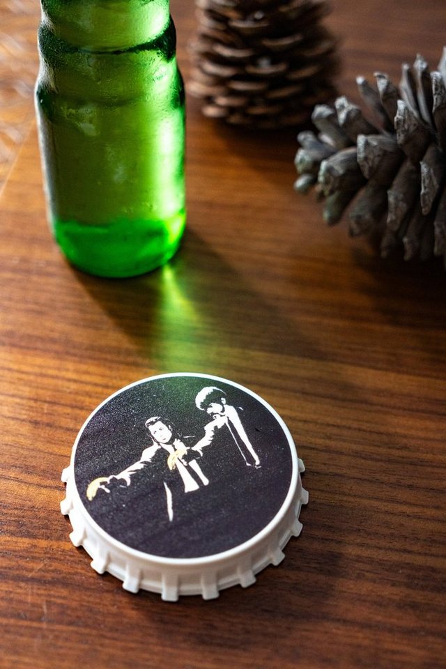 AvantgART Flaschenöffner Magnetisch, Kühlschrank Magnet, Banksy Kunstdruck, Bottle Opener von AvantgART