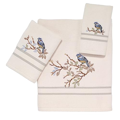 Avanti Linens - 3-teiliges Handtuch-Set, weiche und saugfähige Baumwolltücher (Love Nest-Kollektion) von Avanti Linens