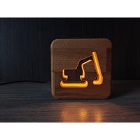 Bagger Deko Nachtlicht - Digger Holz Led Tischlicht Usb-C von AviationDecoration