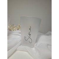 Personalisierbare Becher Milchig Personalisierbare Becher Milchig von Avnadnie