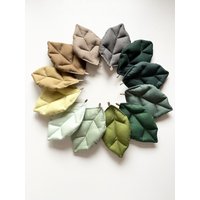 stoffblatt Diy Deko - Genähtes Blatt Aus Baumwolle, Handgemacht Blättergirlande, Mobile, Kinderzimmerdeko Naturfarben & Grün stoffblatt Diy Deko - Genähtes Blatt Aus Baumwolle, Handgemacht Blättergirlande, Mobile, Kinderzimmerdeko Naturfarben & Grün von Avocadopink