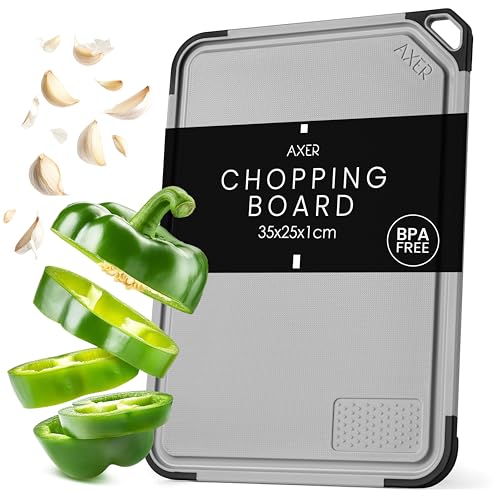 Axer Schneidebrett Kunststoff Groß BPA Frei - Universalgröße 35x25 cm Küchenbrett Spülmaschinenfest - Schneidbrett mit Saftrille Standfüßen Griff und Reibe - Cutting Board - Hellgrau von Axer