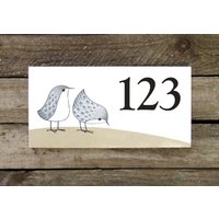 Keramik Hausschild, Adressschild, Hausnummer, Hausnummer Individuell, Strand Mit Sanderlings von AyeBarDesigns