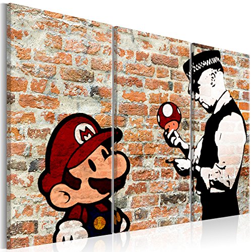 murando - Bilder Banksy Super Mario Mushroom Cop 120x80 cm Vlies Leinwandbild 3 Teilig Kunstdruck modern Wandbilder XXL Wanddekoration Design Wand Bild - Street Art Graffiti Urban Ziegel von B&D XXL