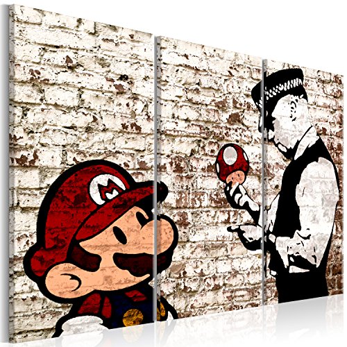 B&D XXL - Wandbilder XXL Banksy Super Mario Mushroom Cop 135x90 cm Vlies Leinwandbild 3 Teilig Kunstdruck modern Wandbilder XXL Wanddekoration Design Wand Bild - Street Art Graffiti Urban Ziegel von B&D XXL